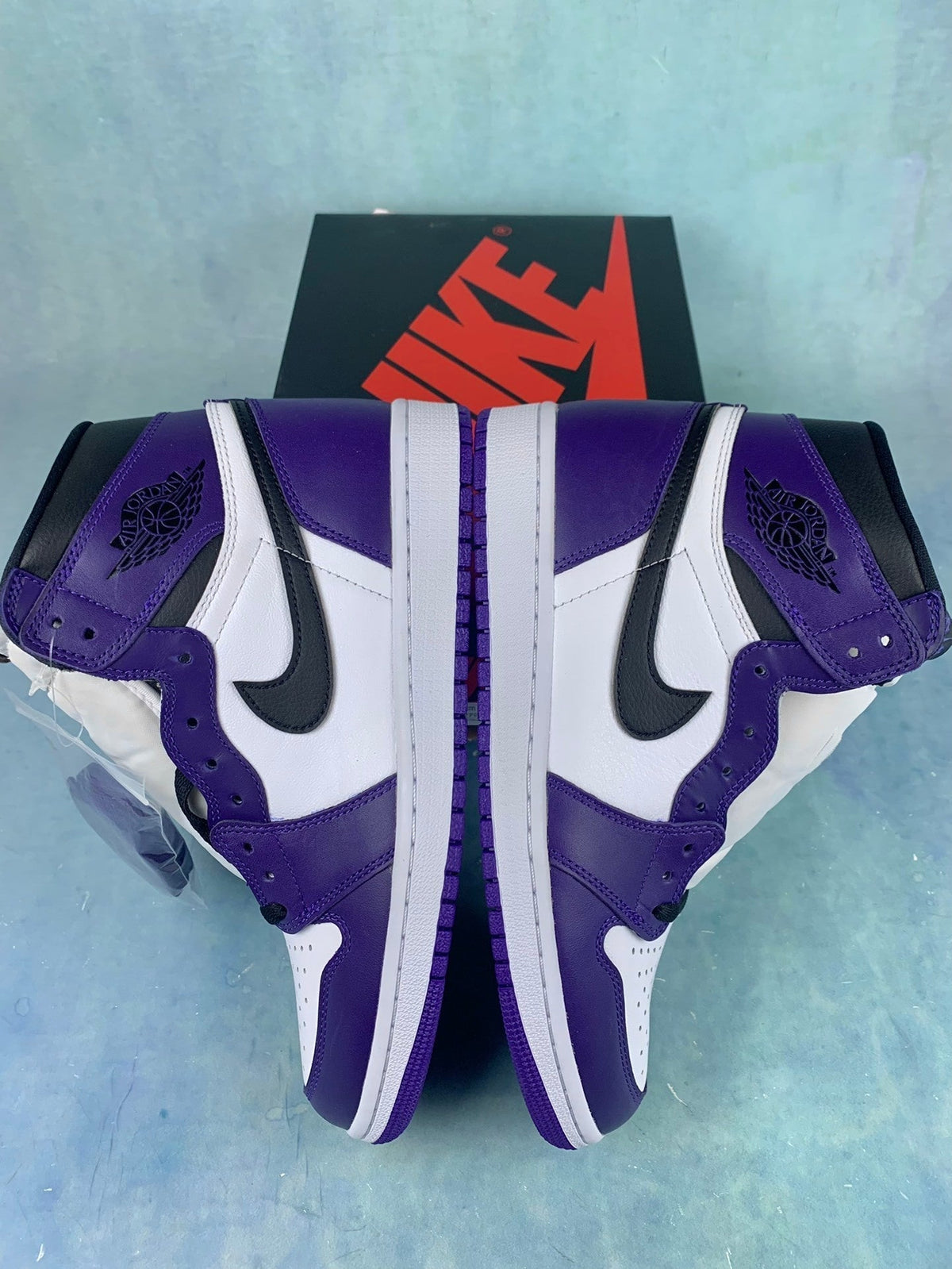 Air Jordan 1 High Court Purple 555088-500 Unisex Sneakers