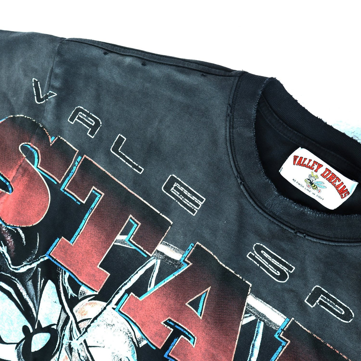 Valley Dreams Sports Stars Thorn Heart Graphic T-Shirt